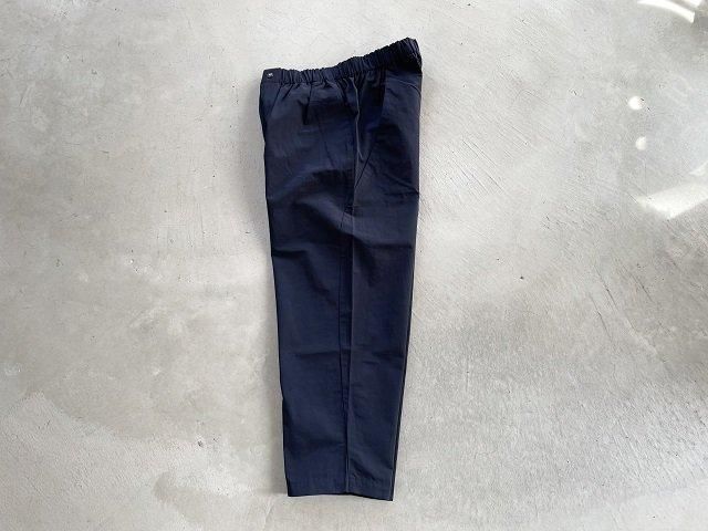 【美品】LATERRA ネイビー フレアパンツ SS ゴールドウィン ストレッチ ゴールドジャパン GOLDJAPAN ひざ位置高め3cm脚長ストレッチ