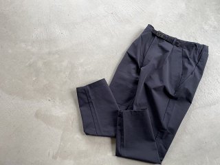 GOLDWIN ɥ / One Tuck Tapered Stretch Pants navy