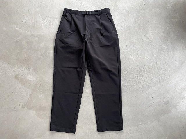 GOLDWIN ゴールドウィン / One Tuck Tapered Stretch Pants
