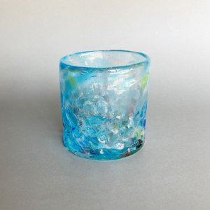琉球ガラス　吹きガラス匠工房　波の花ロックグラス　水