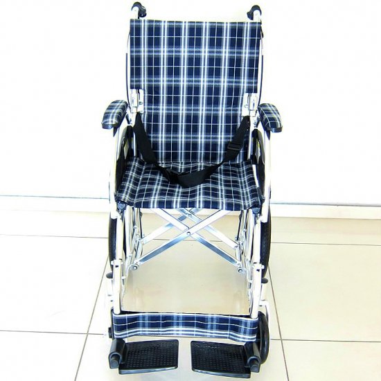 約105㎏車椅子カドクラ　クラウド・ネイビーチェック　品番　A604-ACBK