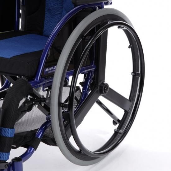 【新品】カドクラ　スポーツ車いす　B405－SPT Amazon | カドクラ スポーツ車椅子 カルビッシュ B405-SPT 自走