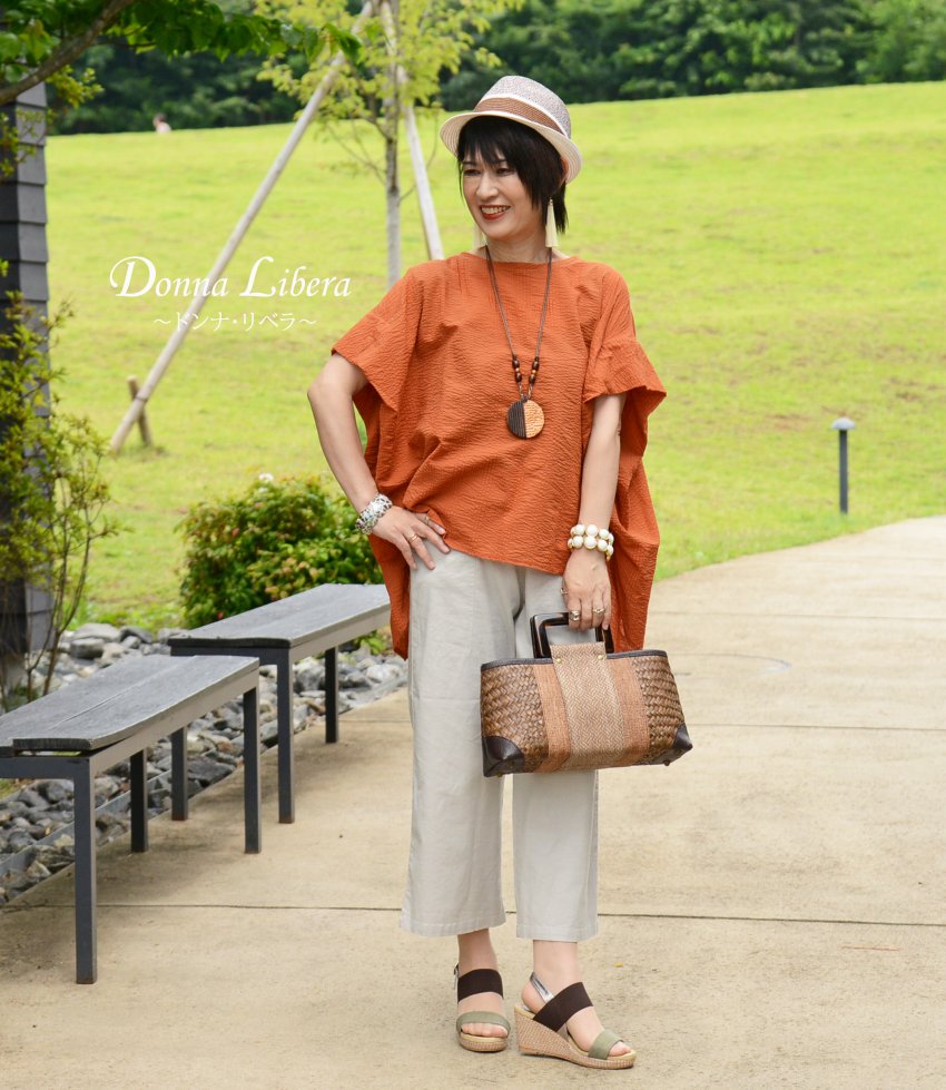 【送料無料！】コットン100% ミラクルウェーブ ドルマンブラウス - Donna Libera  ドンナ・リベラ｜手が届くデパート品質。最旬アイテムも30％OFF。40代からの大人女性のためのレディースファッション通販Donna  Libera（ドンナ・リベラ）