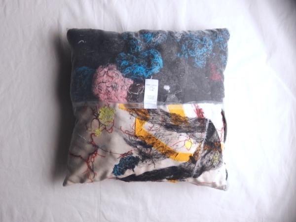 oops/ personalize trash cushion :クッション