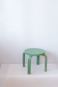 Alvar Aalto stool NE60 painted green for children's 