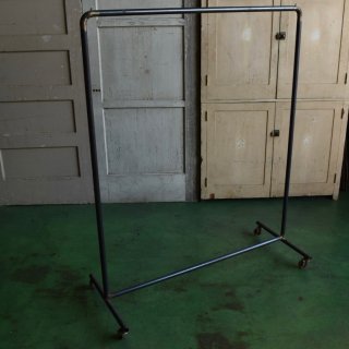 Iron Hanger Rack H1500-L
