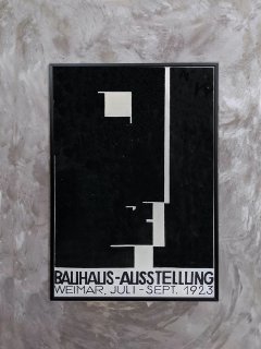 BAUHAUS - ALISSTE LLUNG 1923