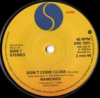 RAMONES - Don't Come Close