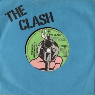 <img class='new_mark_img1' src='https://img.shop-pro.jp/img/new/icons15.gif' style='border:none;display:inline;margin:0px;padding:0px;width:auto;' />THE CLASH - (White Man) In Hammersmith Palais