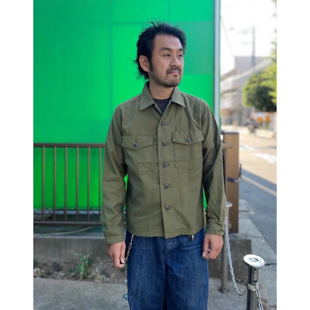 Rabbits Country Club サテンキャンプシャツ M グリーン Rabbits Country Club サテンキャンプシャツ M グリーン