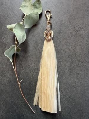 【ミニ握り守りー煌めきのパープルマイカー】