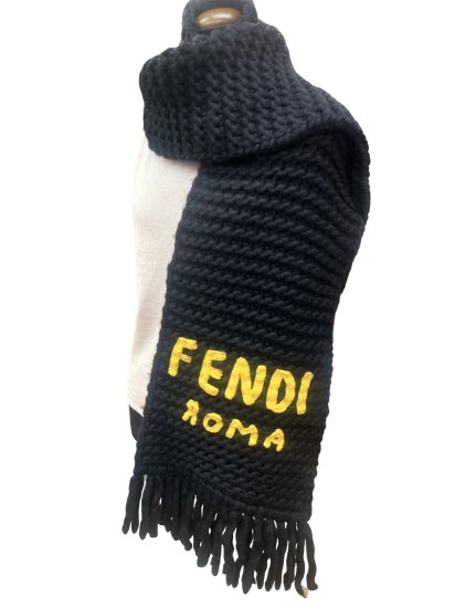 FENDI】フェンディ ウール ロゴ マフラー ブラック イタリア製 【中古