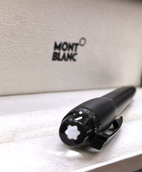 MONTBLANC】未使用品☆ スターウォーカー レジン ウルトラブラック 万年筆 MB118462【未使用】【メンズ】【レディース】