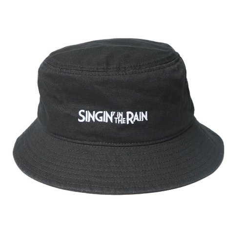 <img class='new_mark_img1' src='https://img.shop-pro.jp/img/new/icons13.gif' style='border:none;display:inline;margin:0px;padding:0px;width:auto;' />【SINGIN’ IN THE RAIN - HAT】シンギンインザレイン ロゴ刺繍ハット
