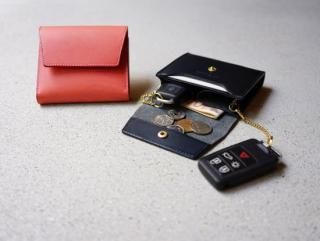 カーキ - 【TSUKIKUSA公式オンラインショップ】コンパクトな革財布・革小物
