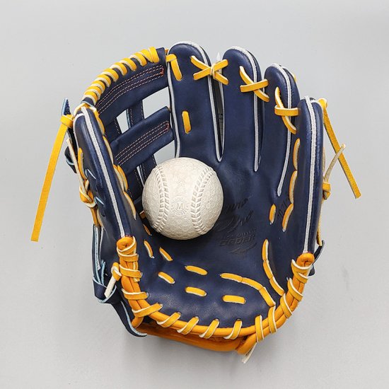 新古品】 ミズノ 軟式グローブ / 内野手用 無料型付け (mizuno グラブ