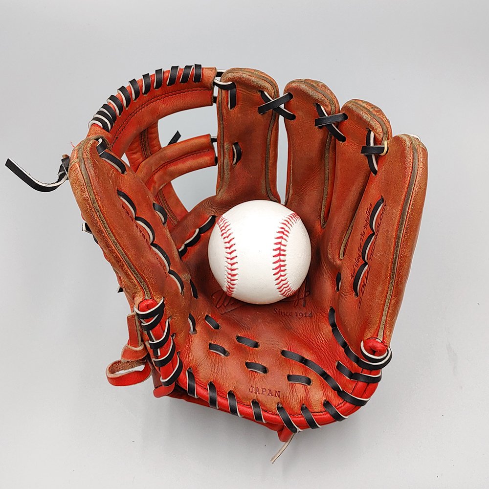 オーバーホール済み (高校野球対応)】 ウイルソン 硬式グローブ / 内野手用 型付け済み (Wilson グラブ) [WE1082] - 野球グローブ専門の通販サイト  Re-Birthオンライン