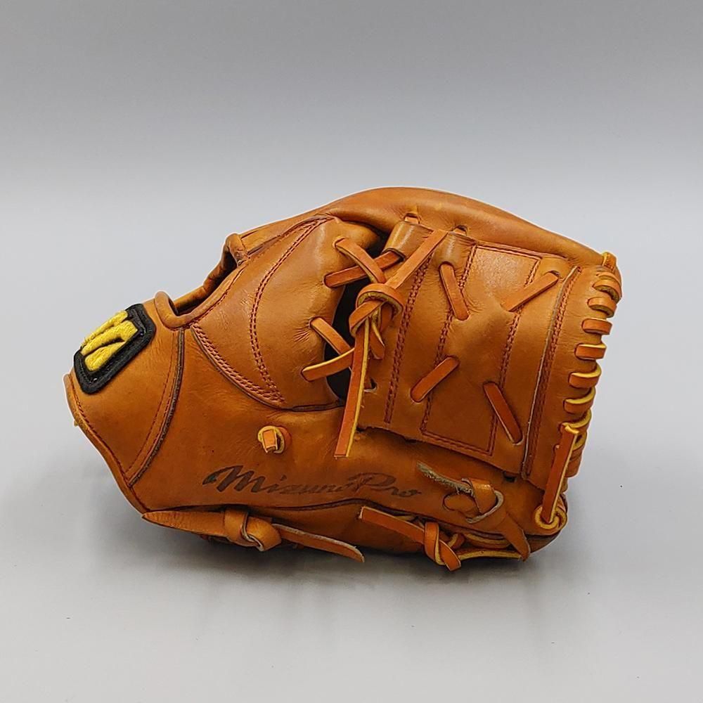 ★人気★即戦力★ ミズノプロ 硬式 内野手用 全紐交換済 ウェブ交換済 ☆人気☆即戦力☆ ミズノプロ 硬式 内野手用 全紐交換済 ウェブ
