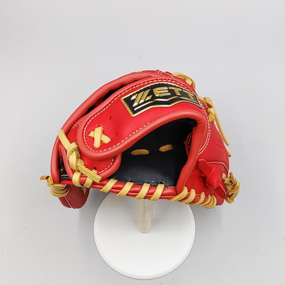 ڿʡ å ǯ𼰥 / 饦 ̵դ (ZETT ) [NE1327]
