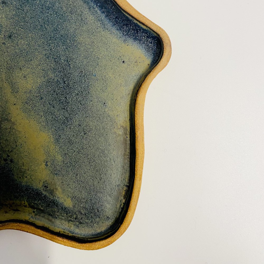 Puddle Plates : Red Clay/Midnight Blue Glaze -large