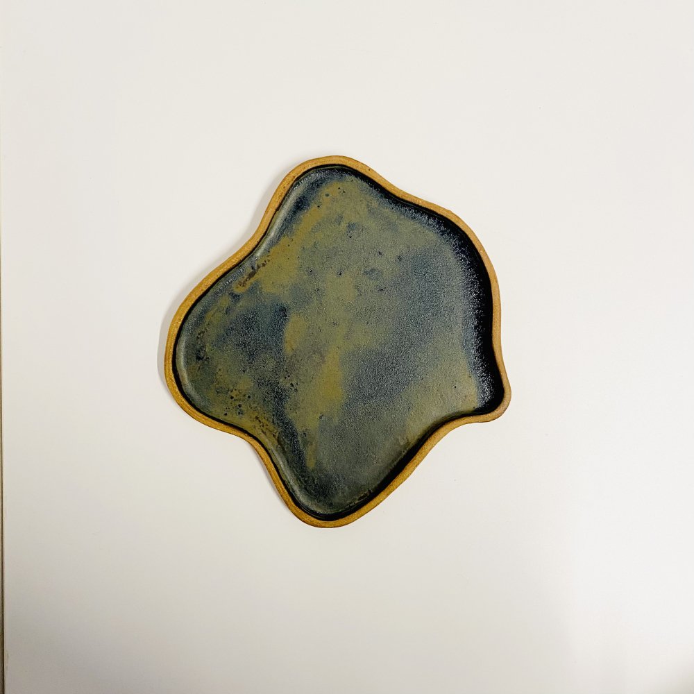 Puddle Plates : Red Clay/Midnight Blue Glaze -large