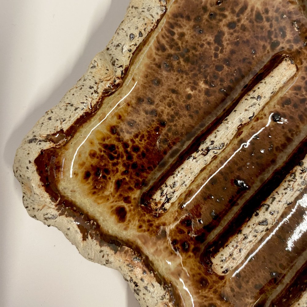 Soap Dishes in Stracciatella Clay with : Dark Brown Speckled Glaze