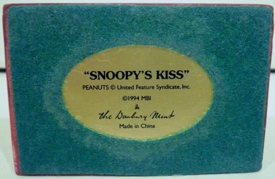 ピーナッツ（スヌーピー） ダンバリーミント フィギュア Snoopy’s Kiss 1994年 ルーシー、スヌーピーDanbury  Mintヴィンテージ Snoopy Peanuts