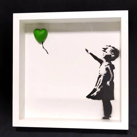 Banksyバンクシー 3D Shadow Box 風船と少女 ディズマランド