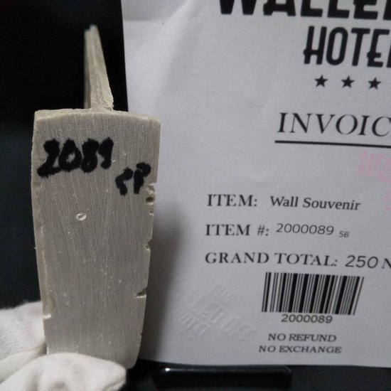 バンクシー THE WALLED OFF HOTEL 販売証明有り 限定品 Banksy ホテル Wall Sclpture レシート 置物 フィギュア