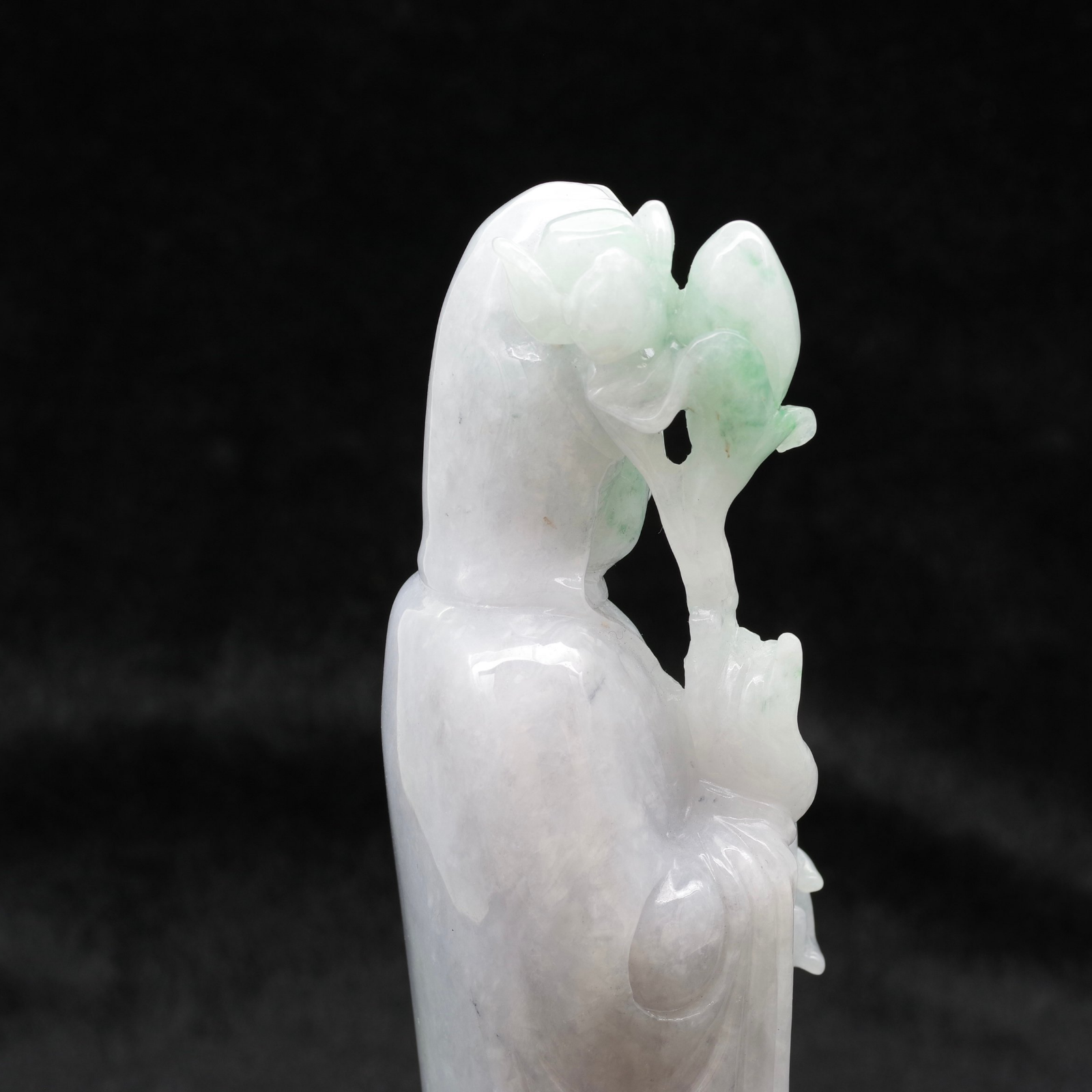 翡翠の水瓶観音菩薩像 ミャンマー産 - ハイグレード天然石・ジュエリー 