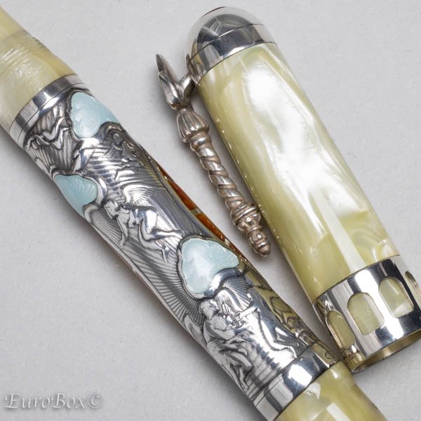 MONTEGRAPPA Tertio Millennio モンテグラッパ テルティオ・ミレニーオ