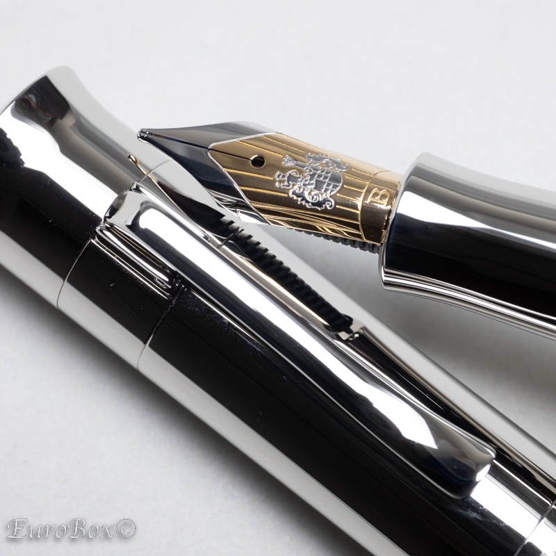 ファーバーカステル ペン・オブ・ザ・イヤー2011 翡翠 Graf von Faber