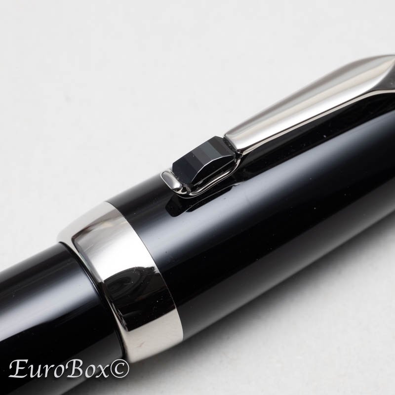 モンブラン 万年筆 ボエム ノワール プラチナライン MONTBLANC Boheme