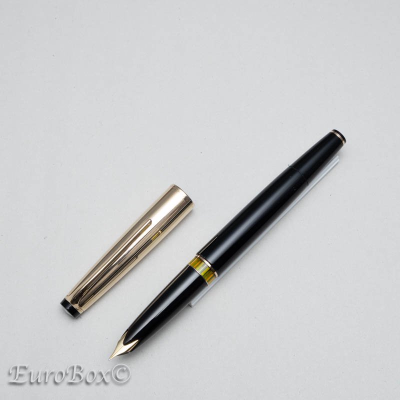 モンブラン 万年筆 マイスターシュテュック No.74 ブラック MONTBLANC Meisterstuck No.74 Black - Euro  Box