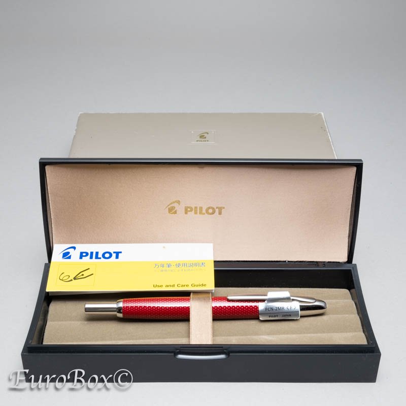 パイロット 万年筆 キャップレス 絣 赤 PILOT Capless Kasuri Red - Euro Box