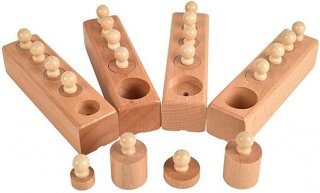 줵  (cylinder blocks)