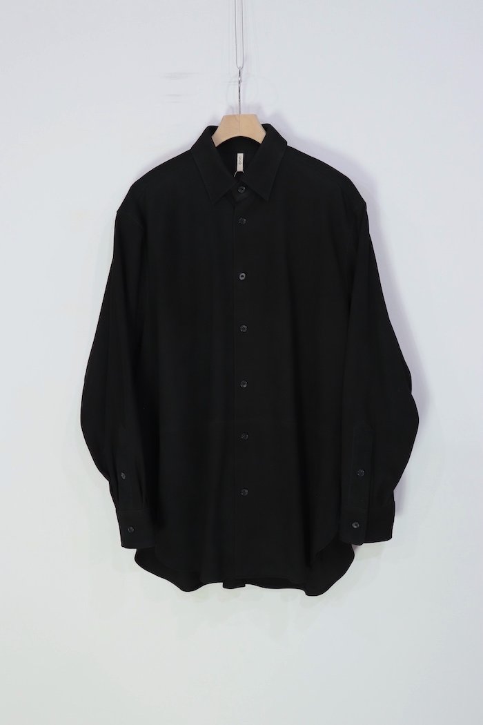 CCU “REGULAR COLLAR SHIRT / Black sheep suede” - hako-project