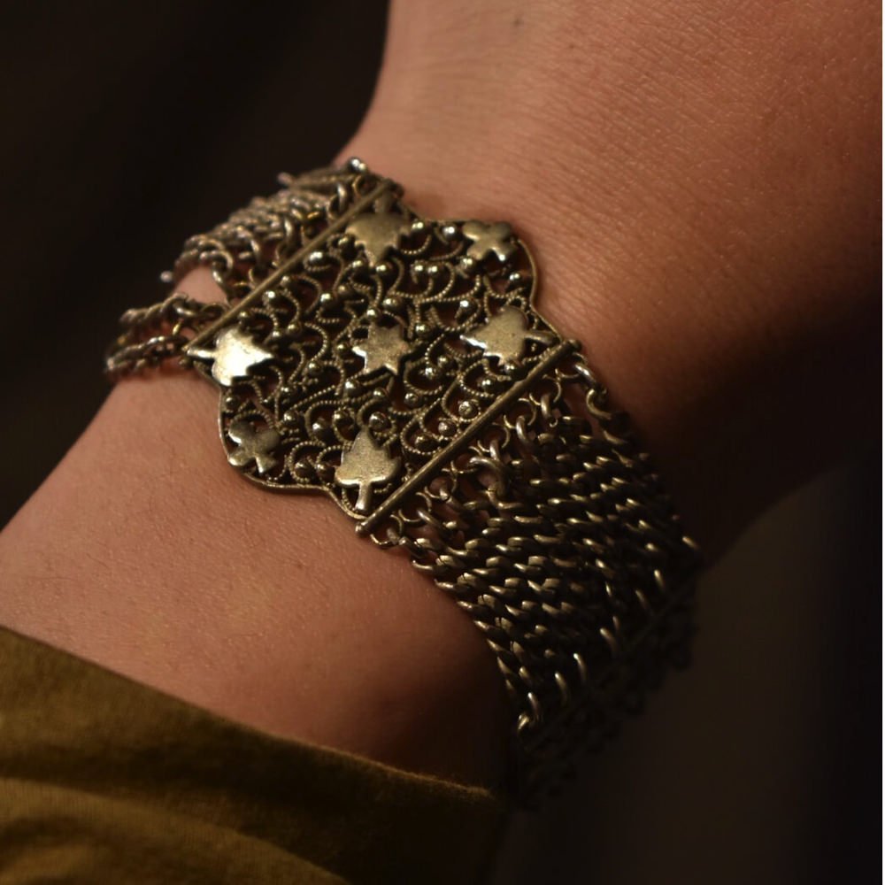 British 1960s~ leaf motif bracelet