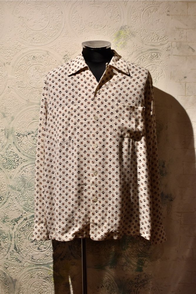 us 1950's atomic pattern rayon shirt
