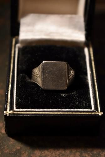 British vintage signet ring