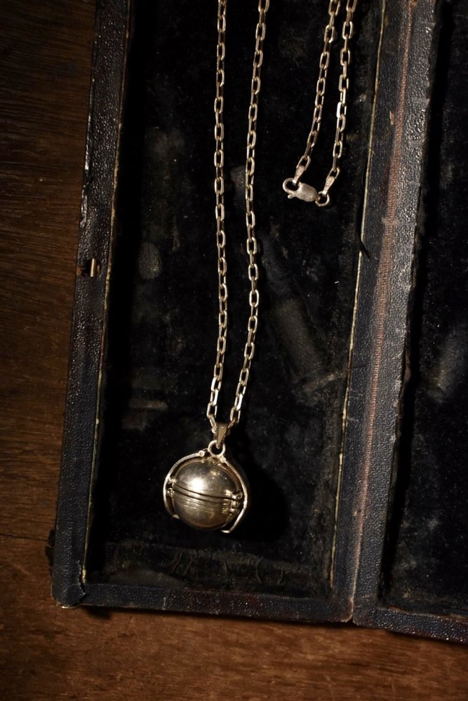 vintage silver gimmick ball necklace 