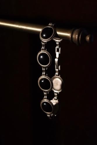 vintage silver  onyx bracelet