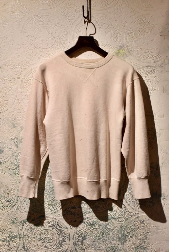 us 1960's front v sweat