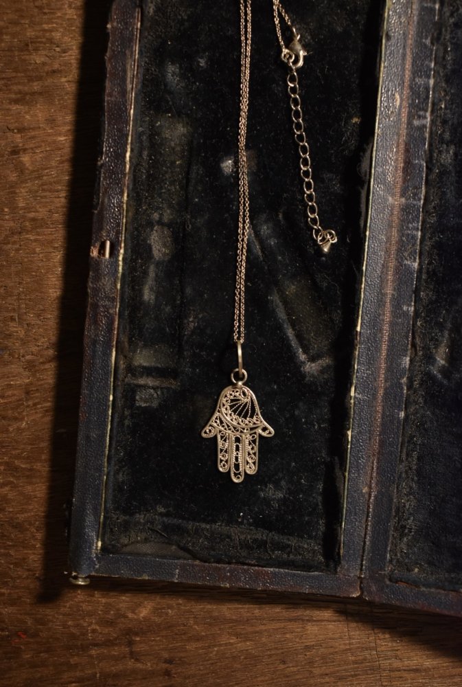 Vintage filigree khamsa necklace