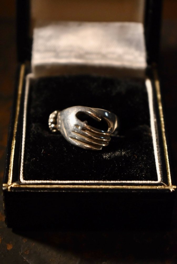 vintage hand motif silver ring