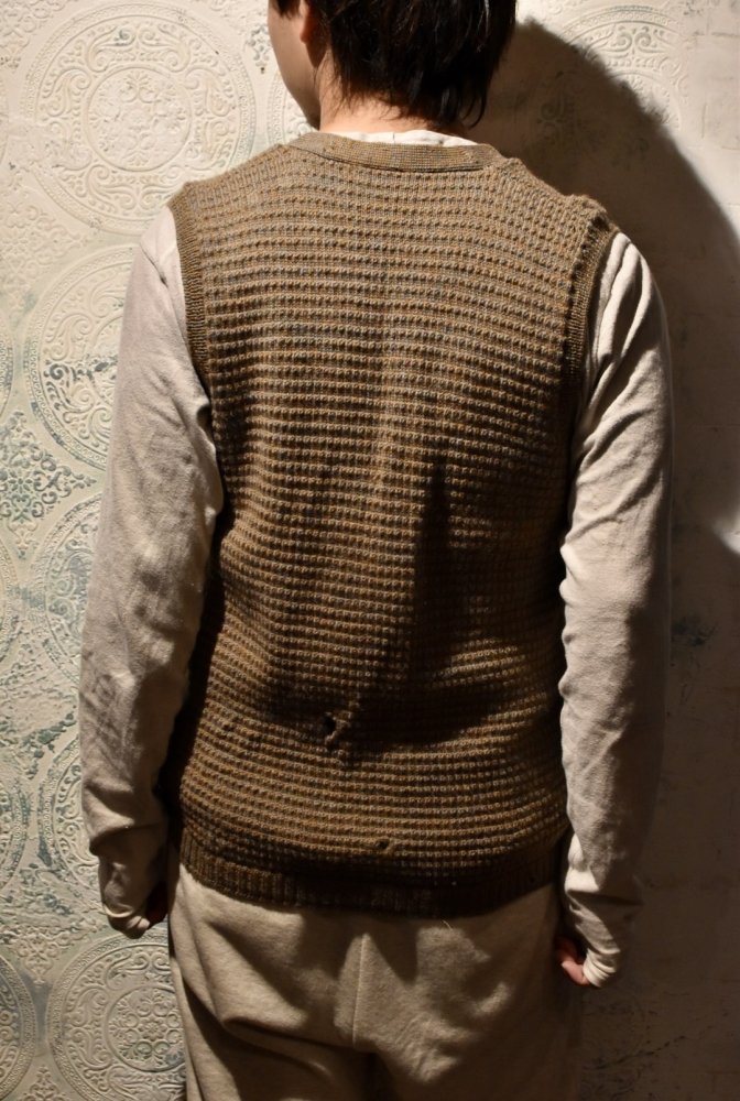 Japanese 1960's grunge knit vest