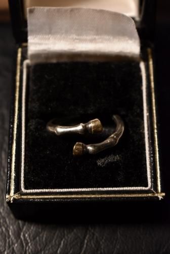 vintage silver  18K horse leg motif ring