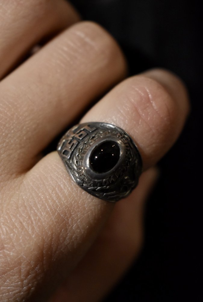 1980's silver × onyx college ring
