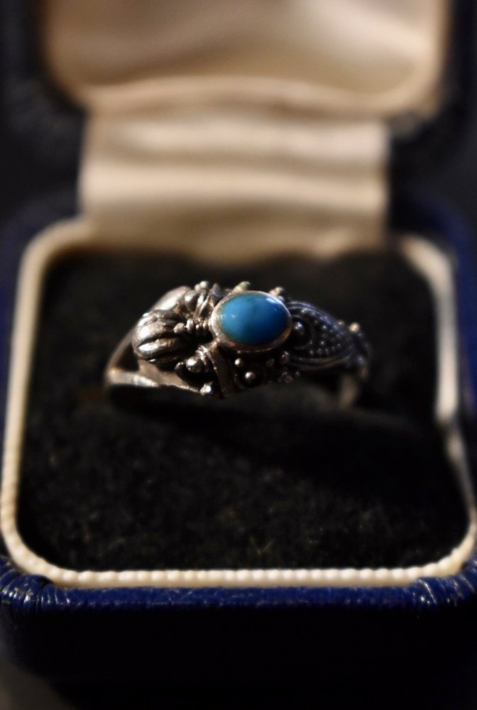 Vintage silver × turquoise eagle motif ring