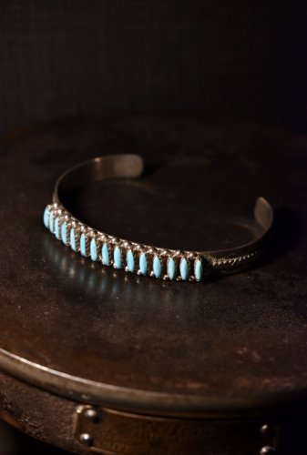 Vintage "Zuni" silver × turquoise bangle